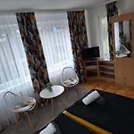 Iskolakert Апартаменты *