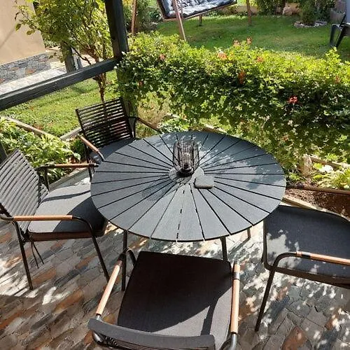 Iskolakert Apartament Sárospatak