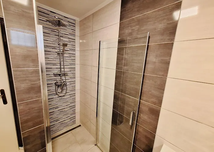 Apartament Iskolakert Sárospatak