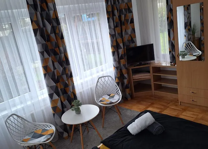 Iskolakert Lejlighed *